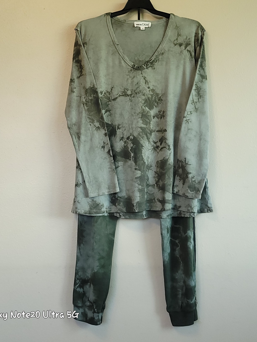 Like New Johnny Was CALME Green Tie Dye V-Neck Top & Jogger Lounge Set M